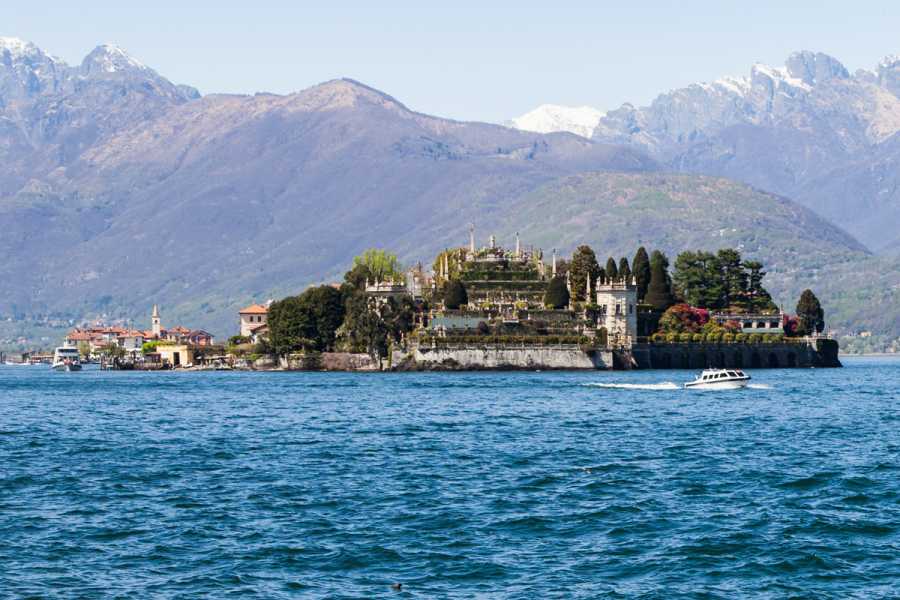 Lookals Jewels of Lake District: Lake Maggiore & Lake Orta